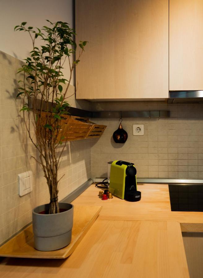 Green Corner Apartment Bucharest Exterior photo
